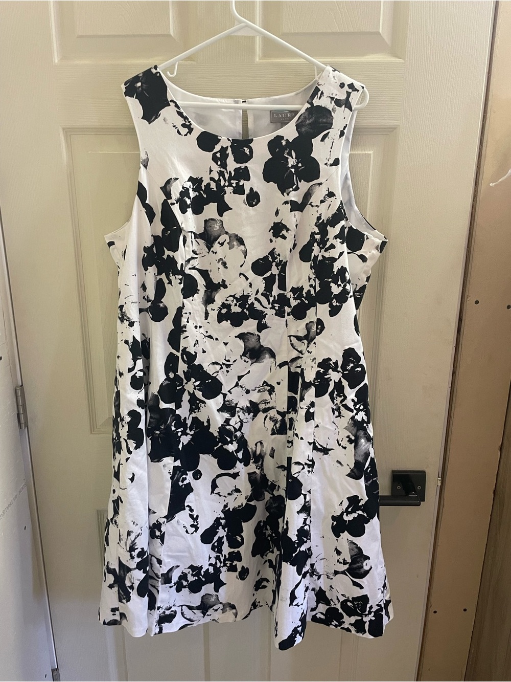 Sleeveless Black & White Floral A-Line Mini Dress